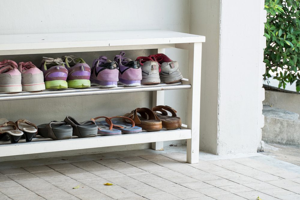 5 Reasons to Ban Shoes in the House 