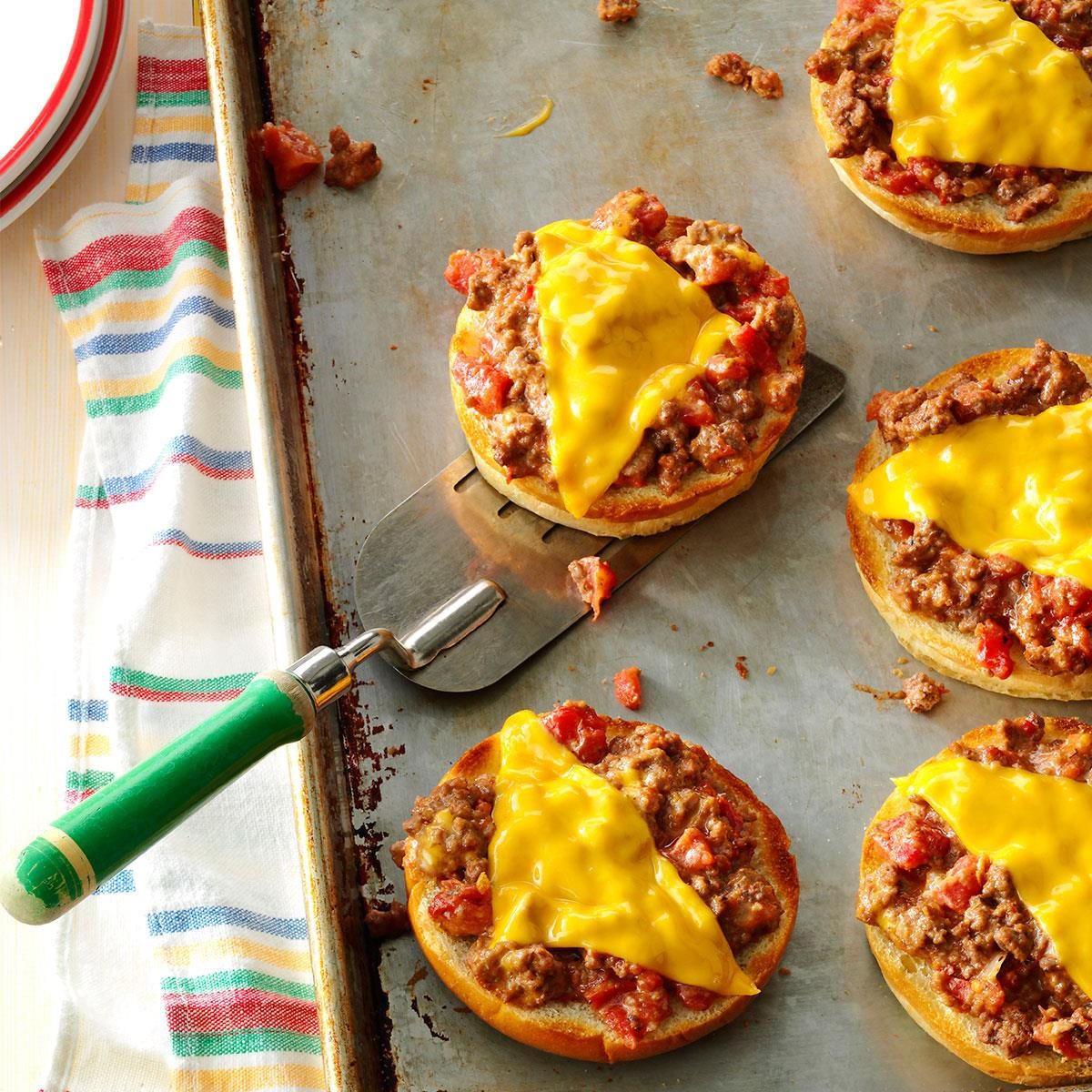 Broiled Pizza Burgers