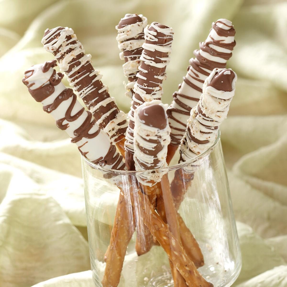 Caramel Pretzel Sticks