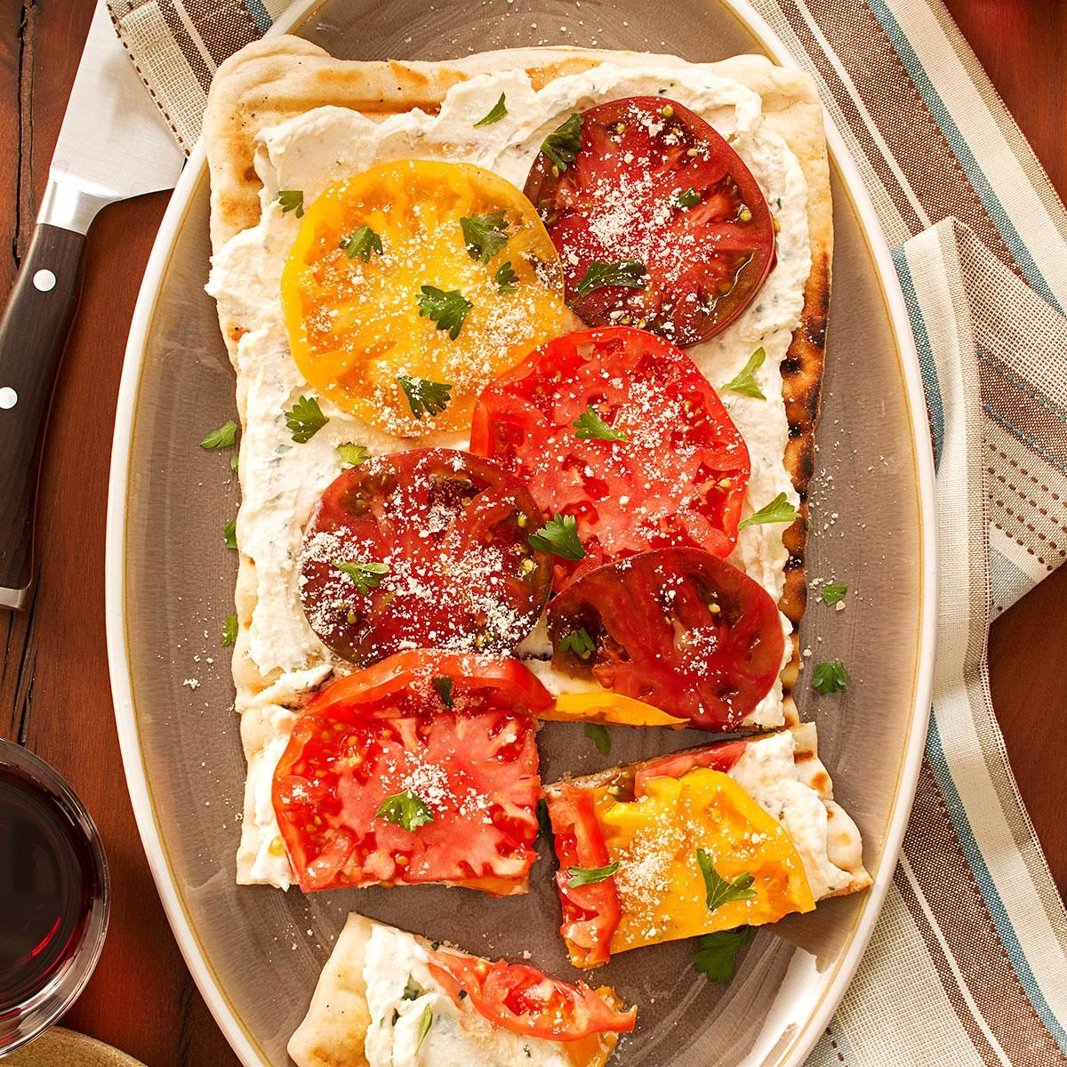 The Cheesecake Factory Fresh Basil, Tomato and Cheese Flatbread Pizza Copycat