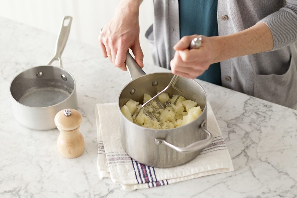 how to mash potatoes with a masher