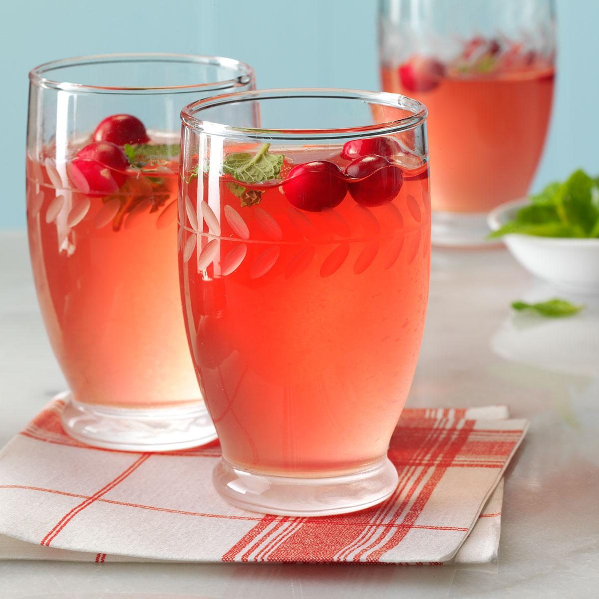 25-days-of-christmas-cocktails-and-mocktails