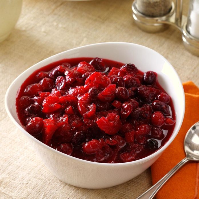 Apricot-Apple Cranberry Sauce