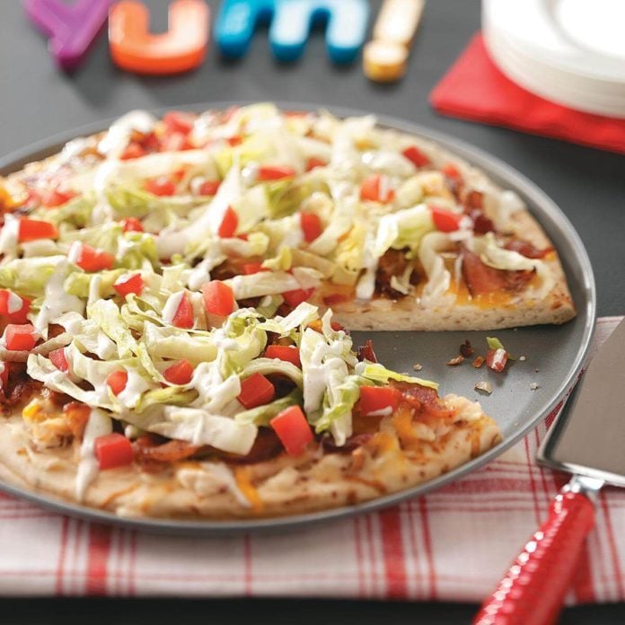 Bacon-Chicken Club Pizza