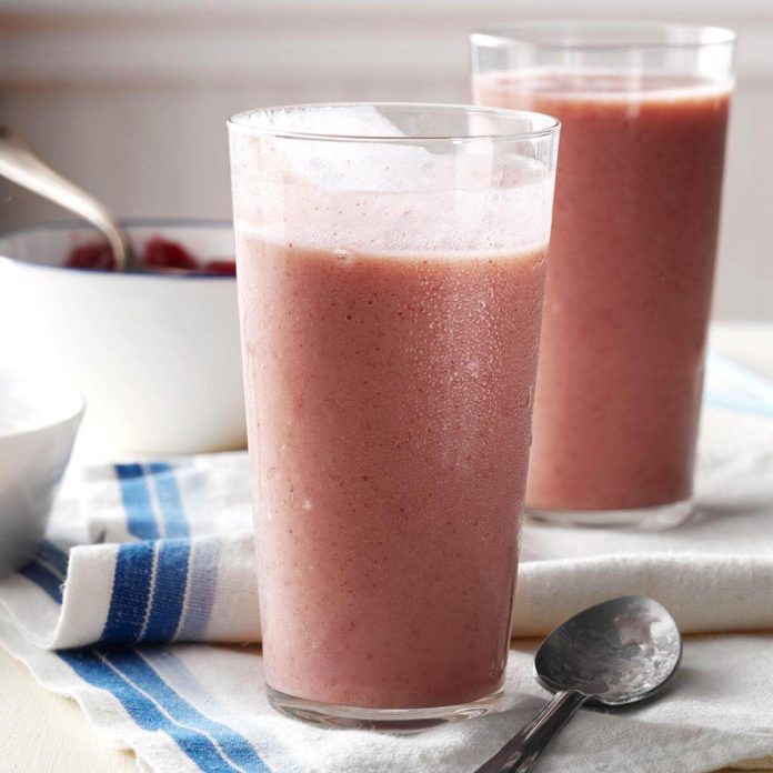 Cranberry-Banana Smoothies