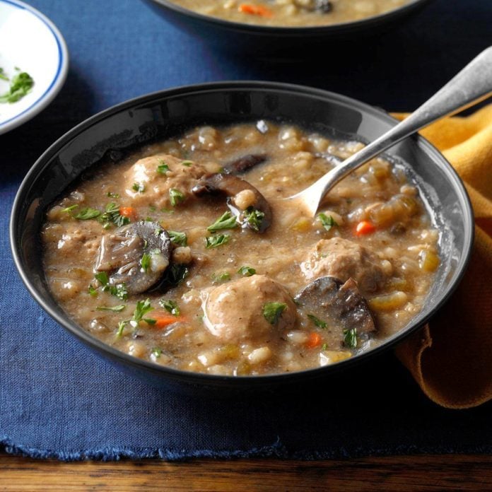 Deb's Mushroom & Barley Soup