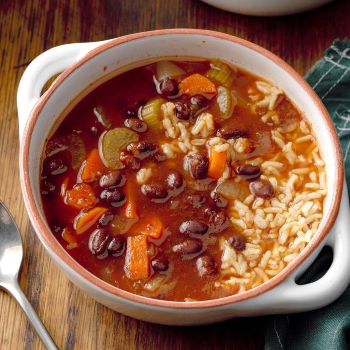 Louisiana: Hearty Black Bean Soup