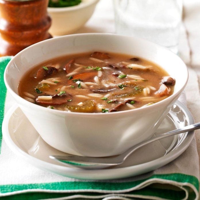 Lemony Mushroom Orzo Soup