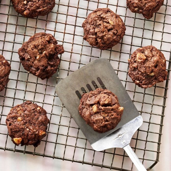 Macadamia-Coffee Bean Cookies