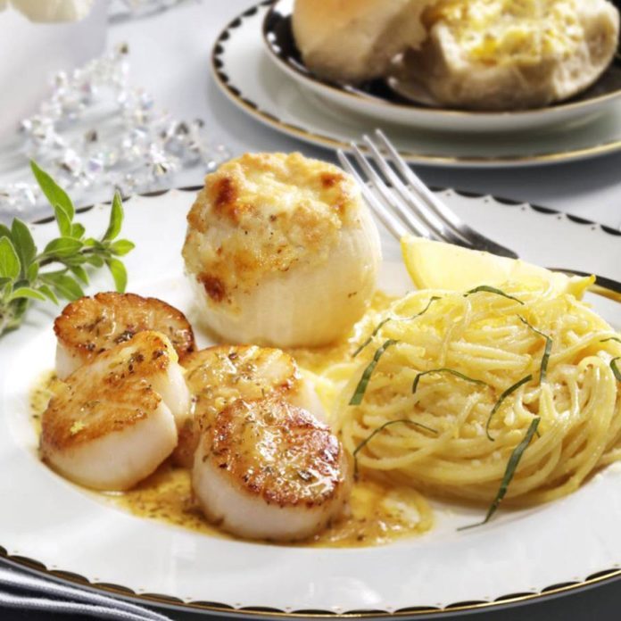 Pan Fried Scallops With White Wine Reduction Recipe Taste Of Home