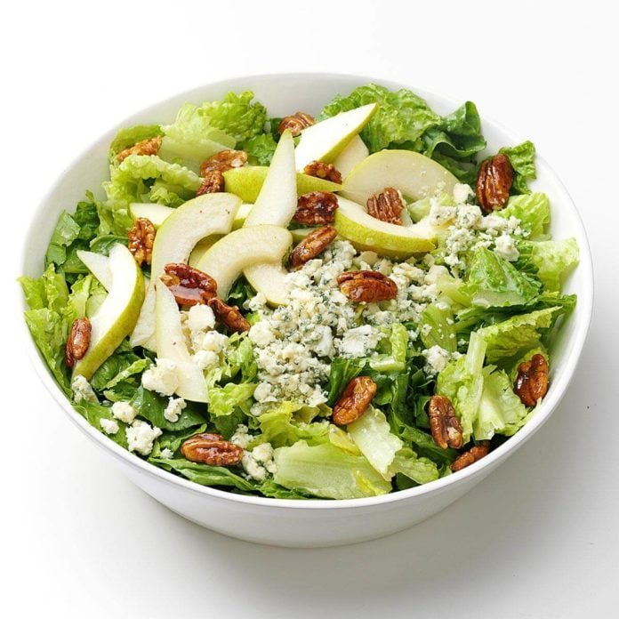 Pear & Blue Cheese Salad