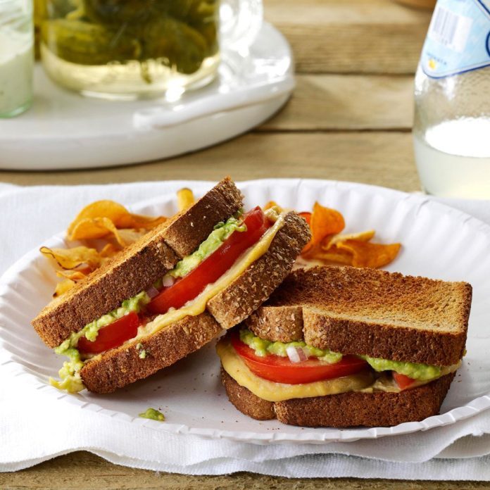 Tuesday Lunch: Tomato & Avocado Sandwiches