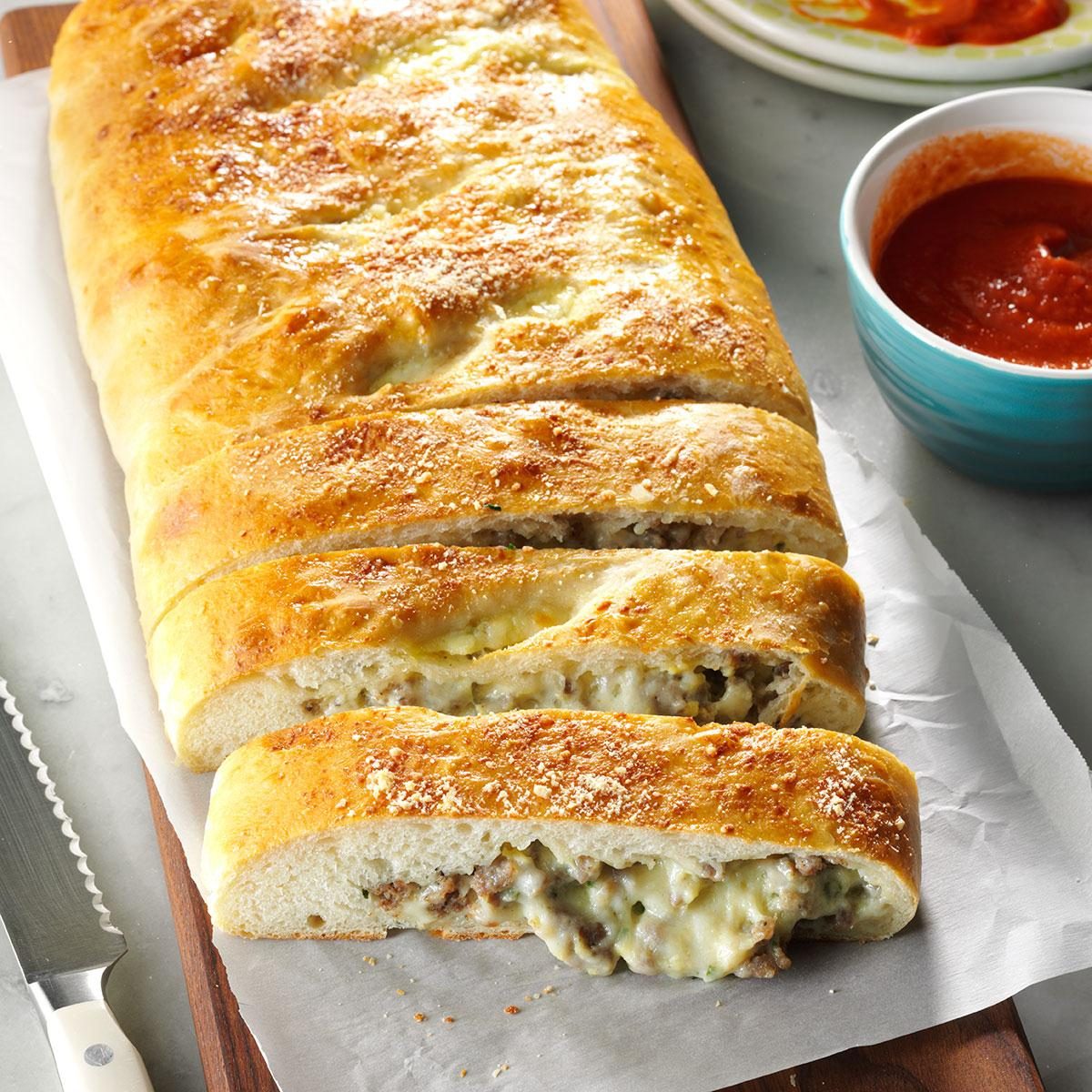 Cheesy Sausage Stromboli Recipe Taste Of Home 0990