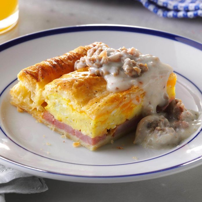 Brunch Puff with Sausage Gravy