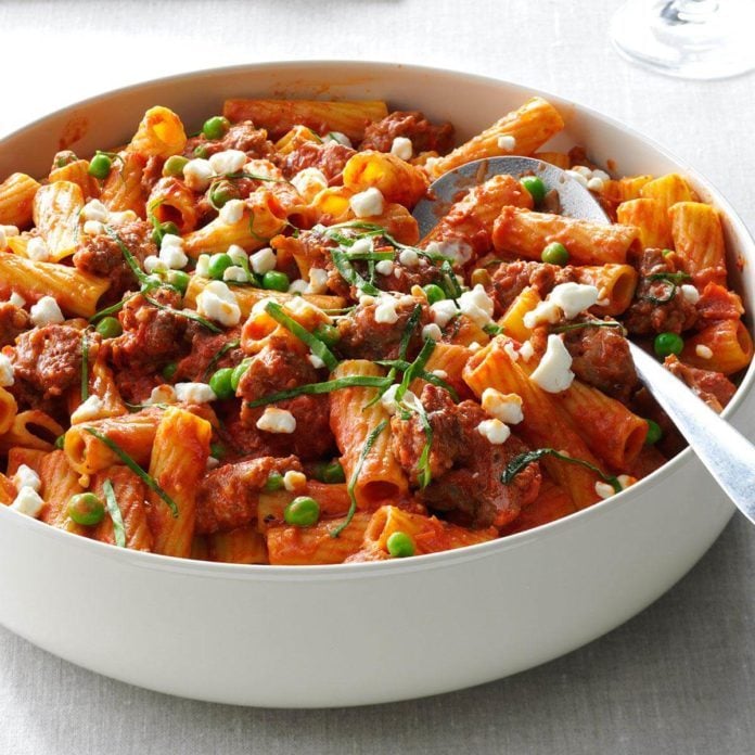 Rigatoni with Sausage & Peas