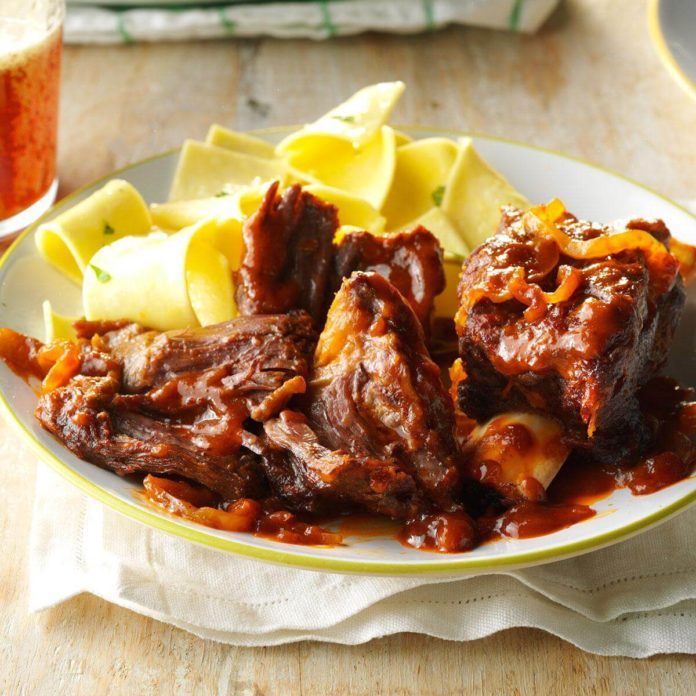 Hungarian Short Ribs