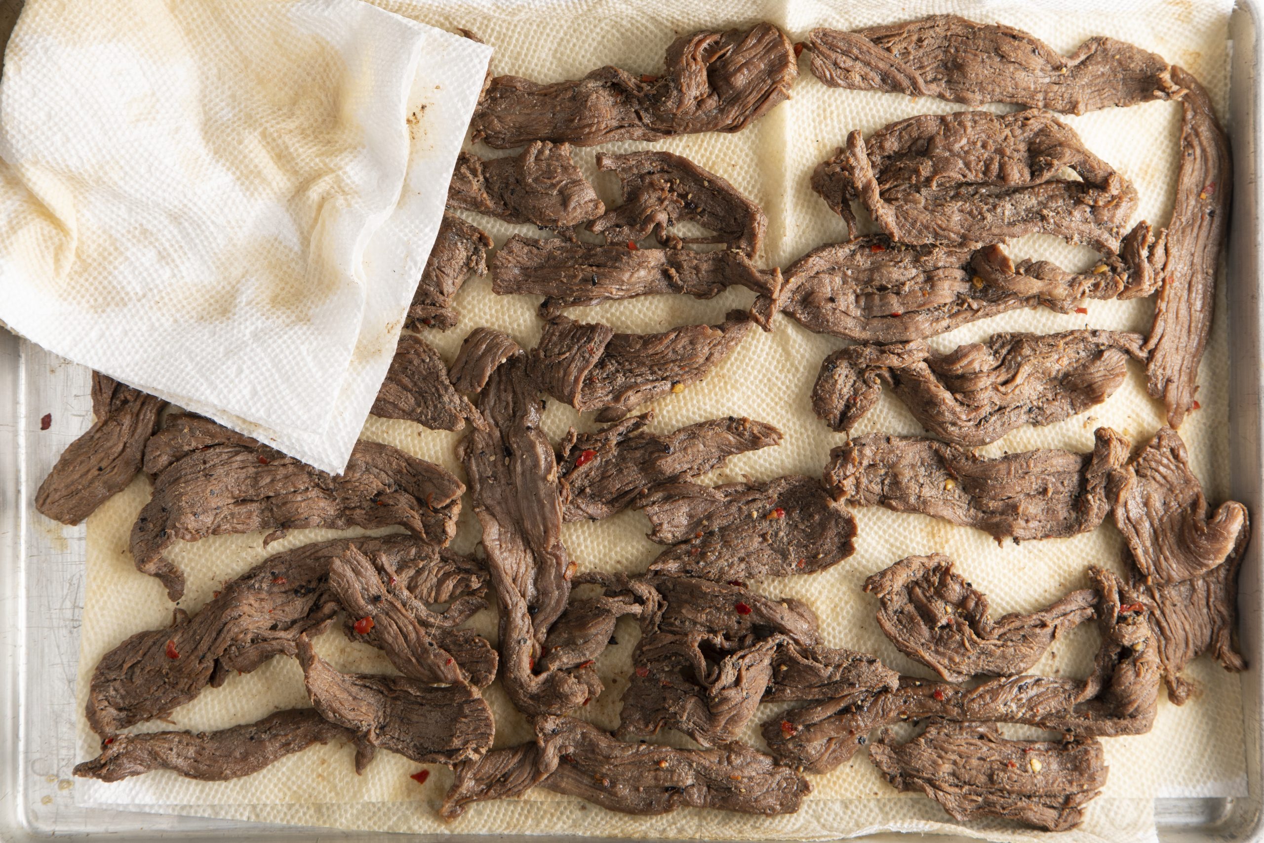 How To Make Beef Jerky In a Dehydrator - EverydayMaven™