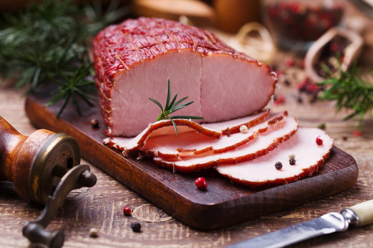 what-you-need-to-know-about-choosing-the-best-ham-taste-of-home