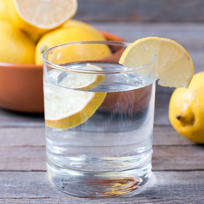 Best hydration drink, glass of water with lemon