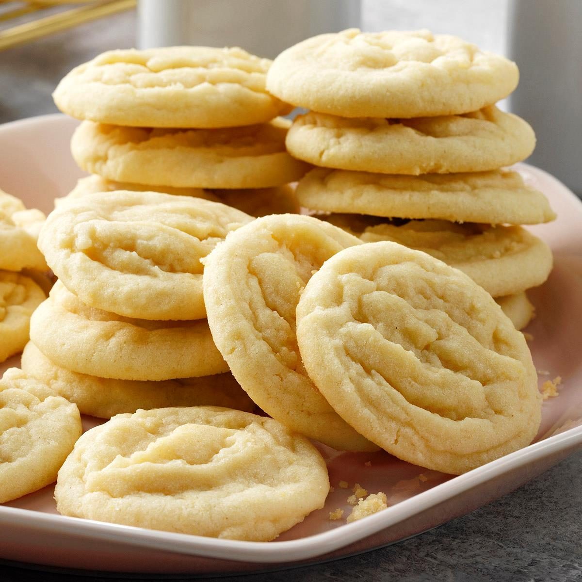 Make perfect sugar cookies with this kitchen gadget on