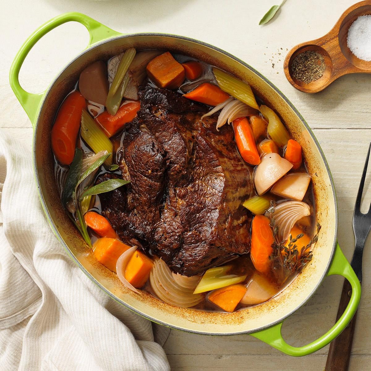 Balsamic Braised Pot Roast Exps Dodbz20 126586 E07 21 4b 10