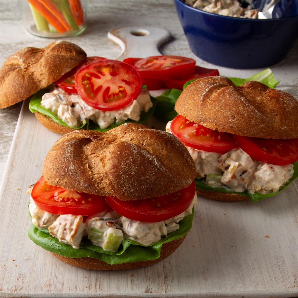 Barbecued Chicken Salad Sandwiches Exps Ft20 23027 F 0312 1 6