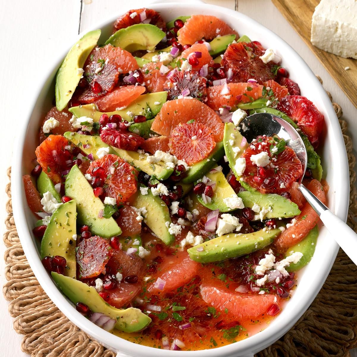 Blood Orange Avocado Salad Exps Sdon17 203993 D06 28 5b 4