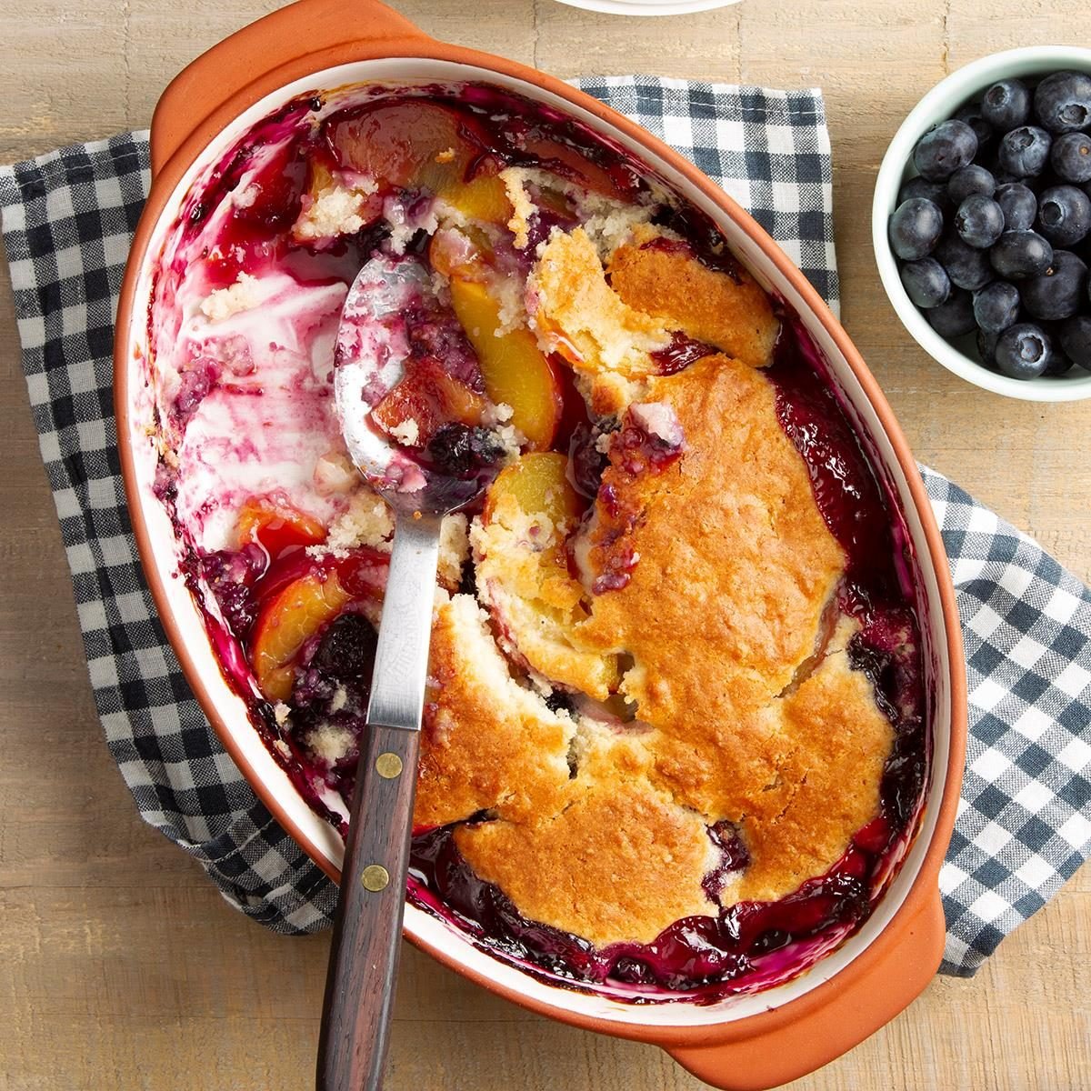 Blueberry And Peach Cobbler 