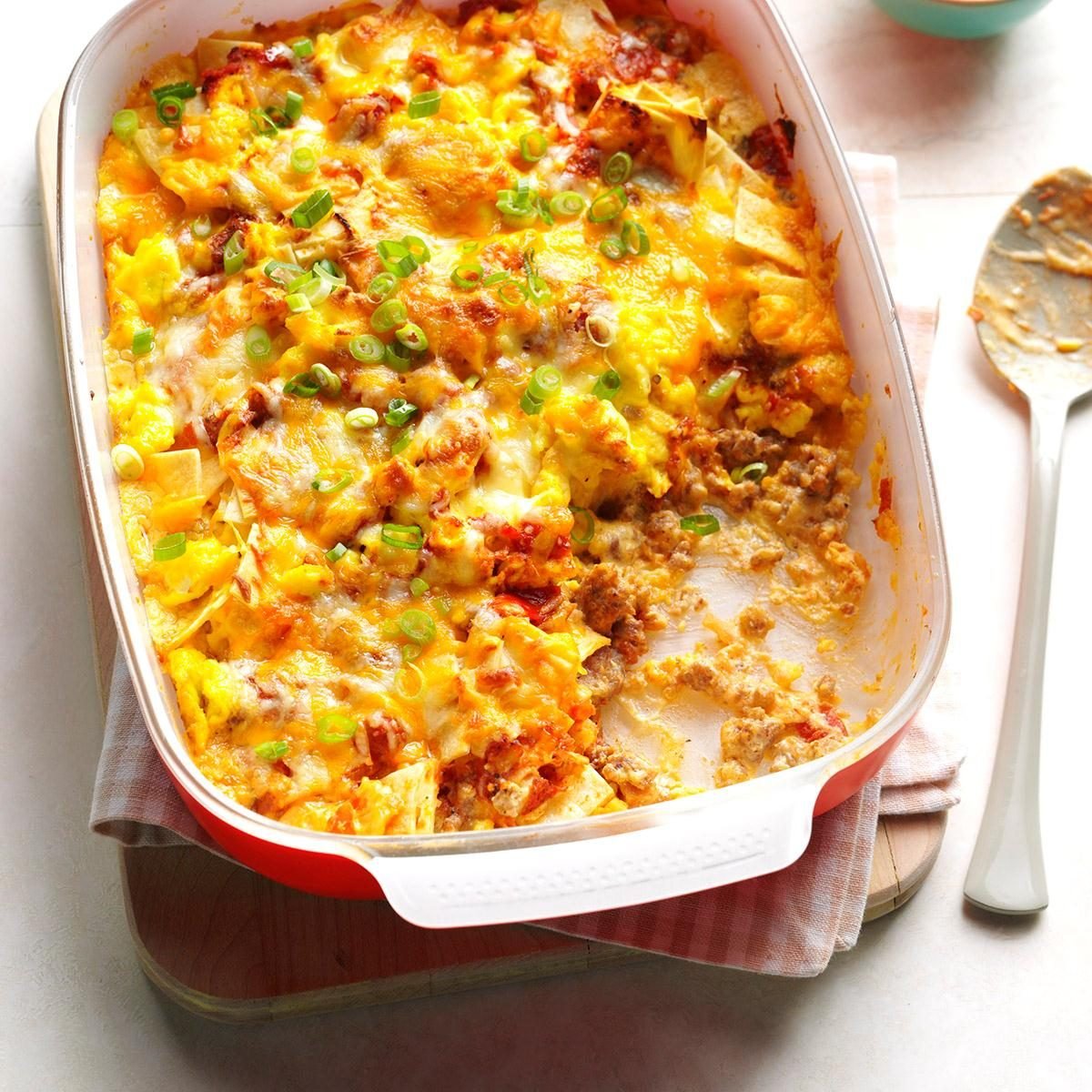 Breakfast Burrito Casserole Exps Bbbz16 77315 05b 26 1b 4