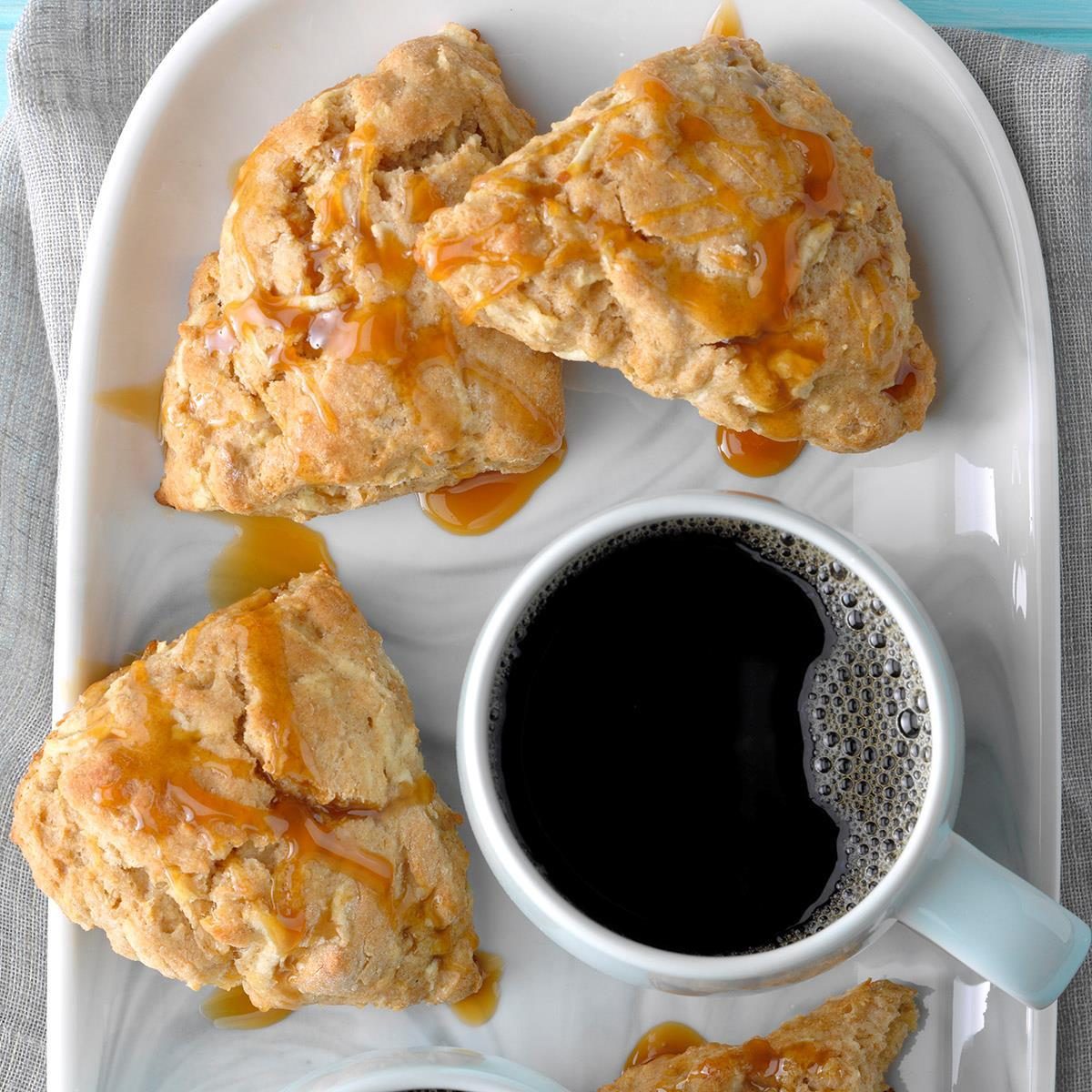 Caramel Apple Scones Exps Fbmz19 36147 B05 01 6b 10