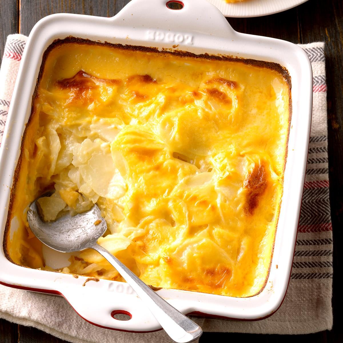 Cheddar Scalloped Potatoes Recipe: How to Make It