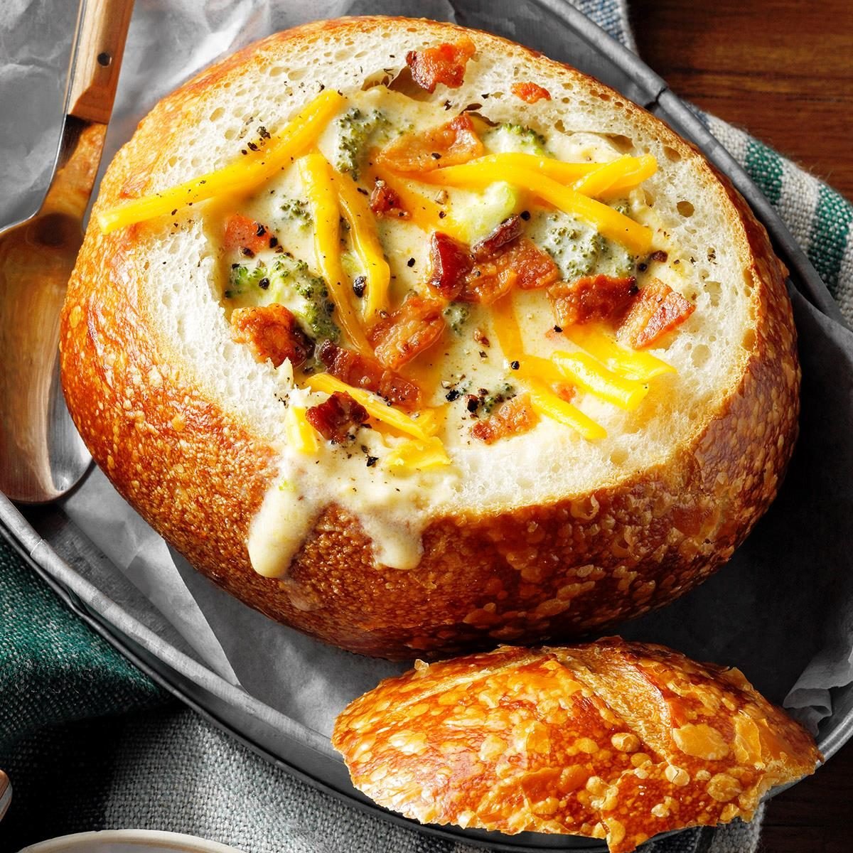 Copycat Panera’s Cheesy Broccoli Soup in a Bread Bowl