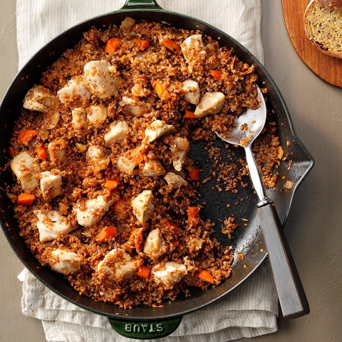 Chicken Bulgur Skillet Exps Cimz18 25465 E09 07 5b 11