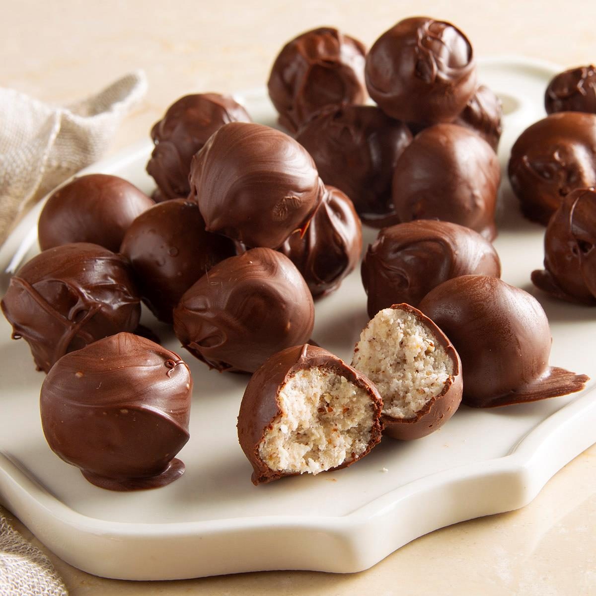 Cappuccino moulded bonbons  Bon bons recipe, Chocolate candy recipes, How  to temper chocolate