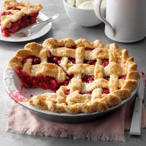 Cranberry Cherry Pie Recipe: How to Make It