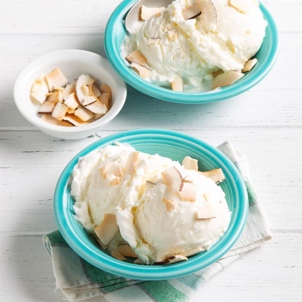 Creamy Low-Fat Vanilla Frozen Yogurt and Soft Serve Ice Cream Mix - #1 -  Frozen Dessert Supplies