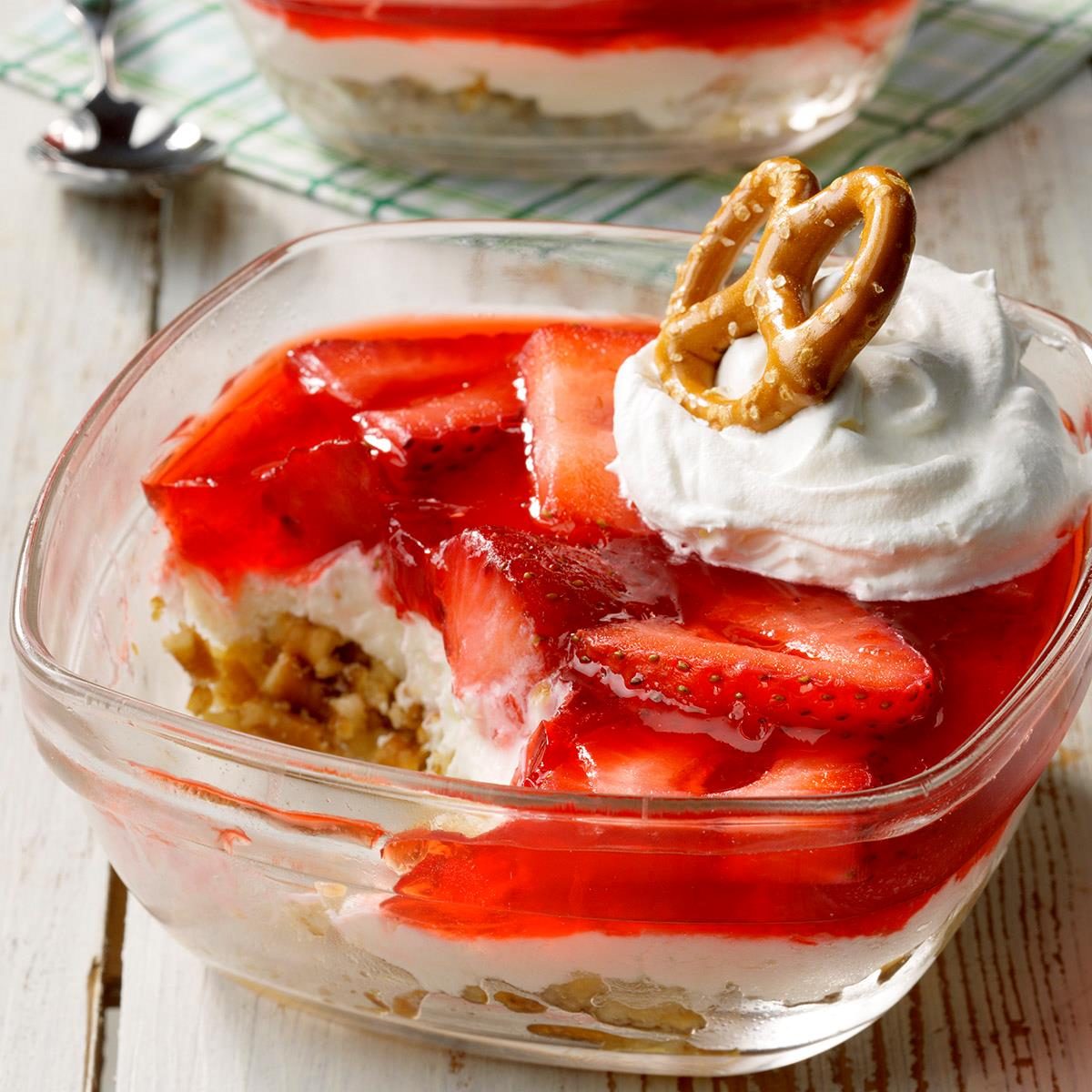 Contest Winning Strawberry Pretzel Dessert Exps Cf2bz20 22384 E11 20 5b 10