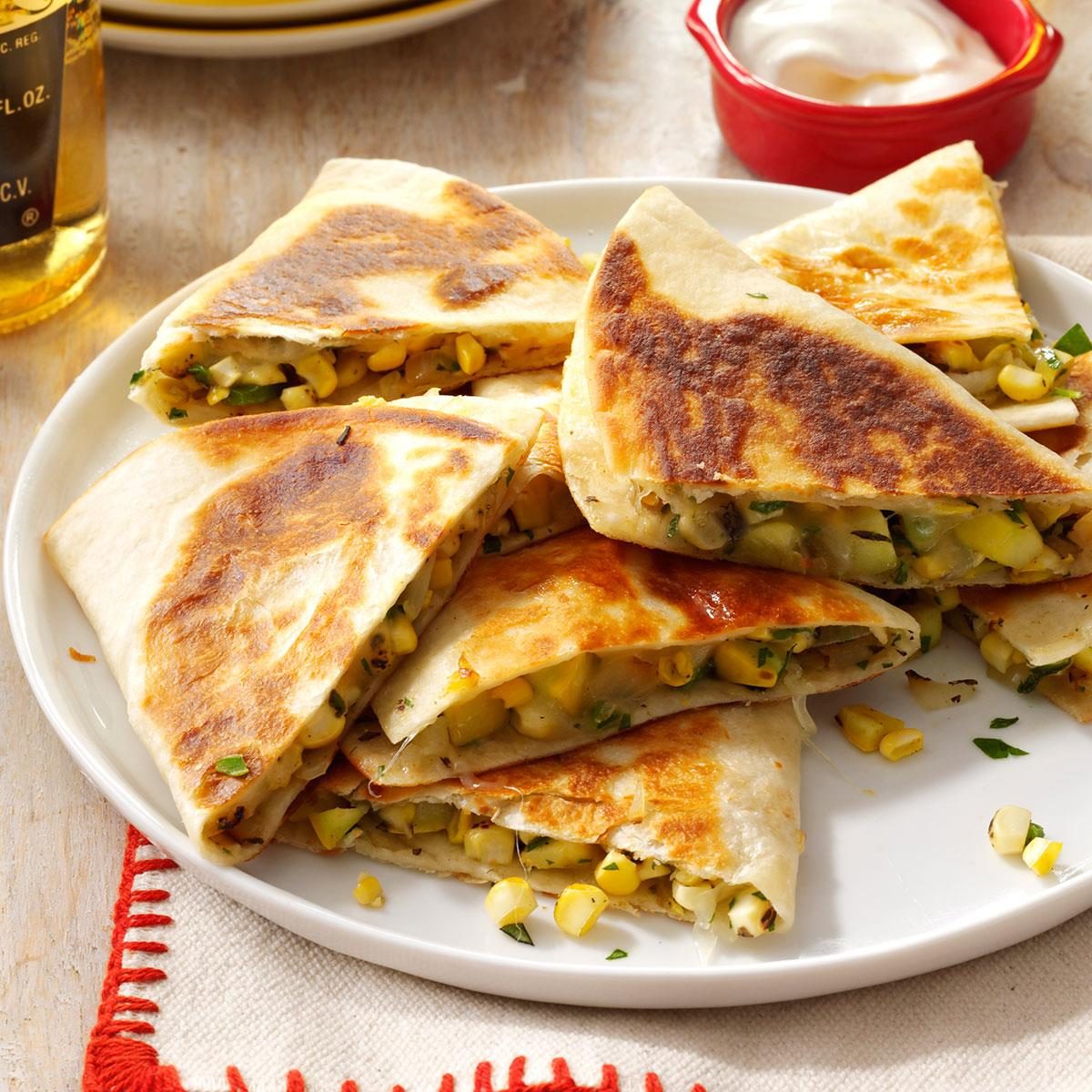 Corn N Squash Quesadillas Exps27169 Ugg143377c01 09 5bc Rms 3