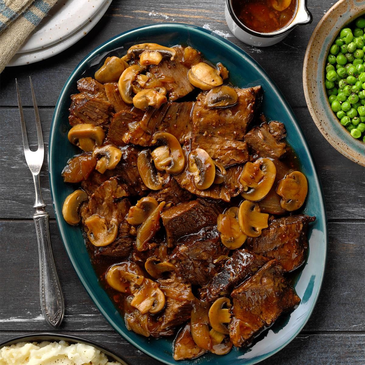 Country Chuck Roast With Mushroom Gravy Exps Dodbz20 132000 B07 23 3b 6