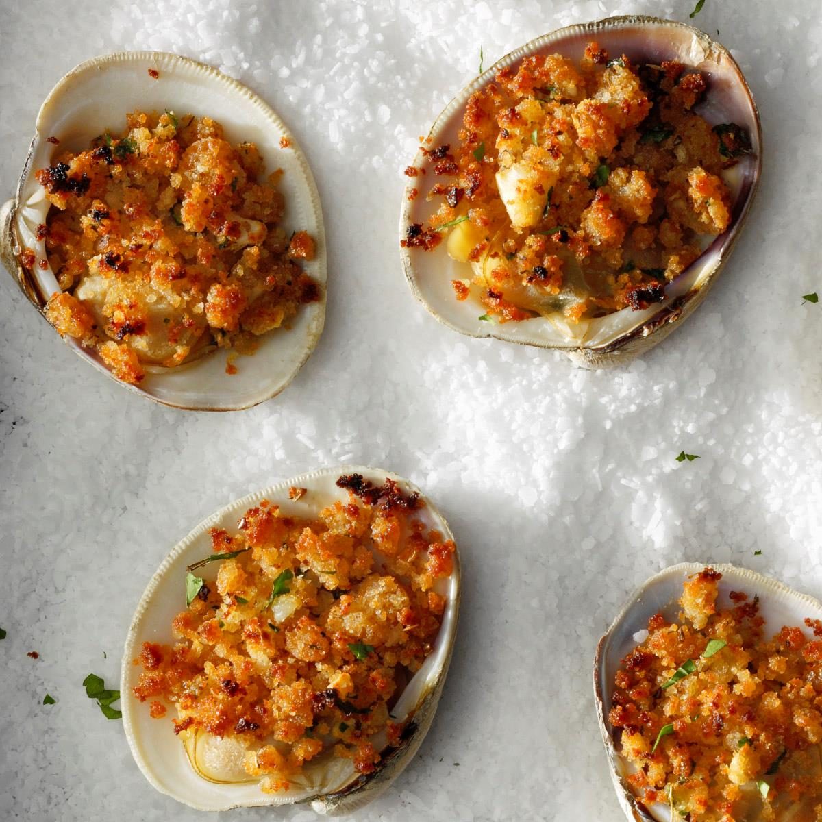 https://www.tasteofhome.com/wp-content/uploads/2018/01/Crumb-Topped-Clams_EXPS_CIBZ22_138765_DR_12_10_1b.jpg?fit=700%2C1024