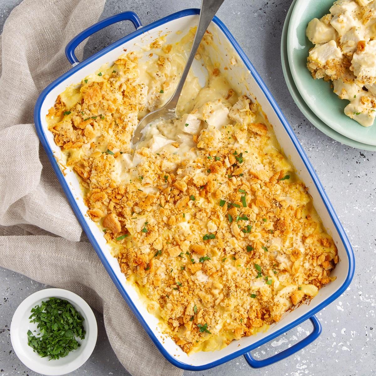 Easy Chicken Casserole Exps Ft21 8141 F 0616 1 4