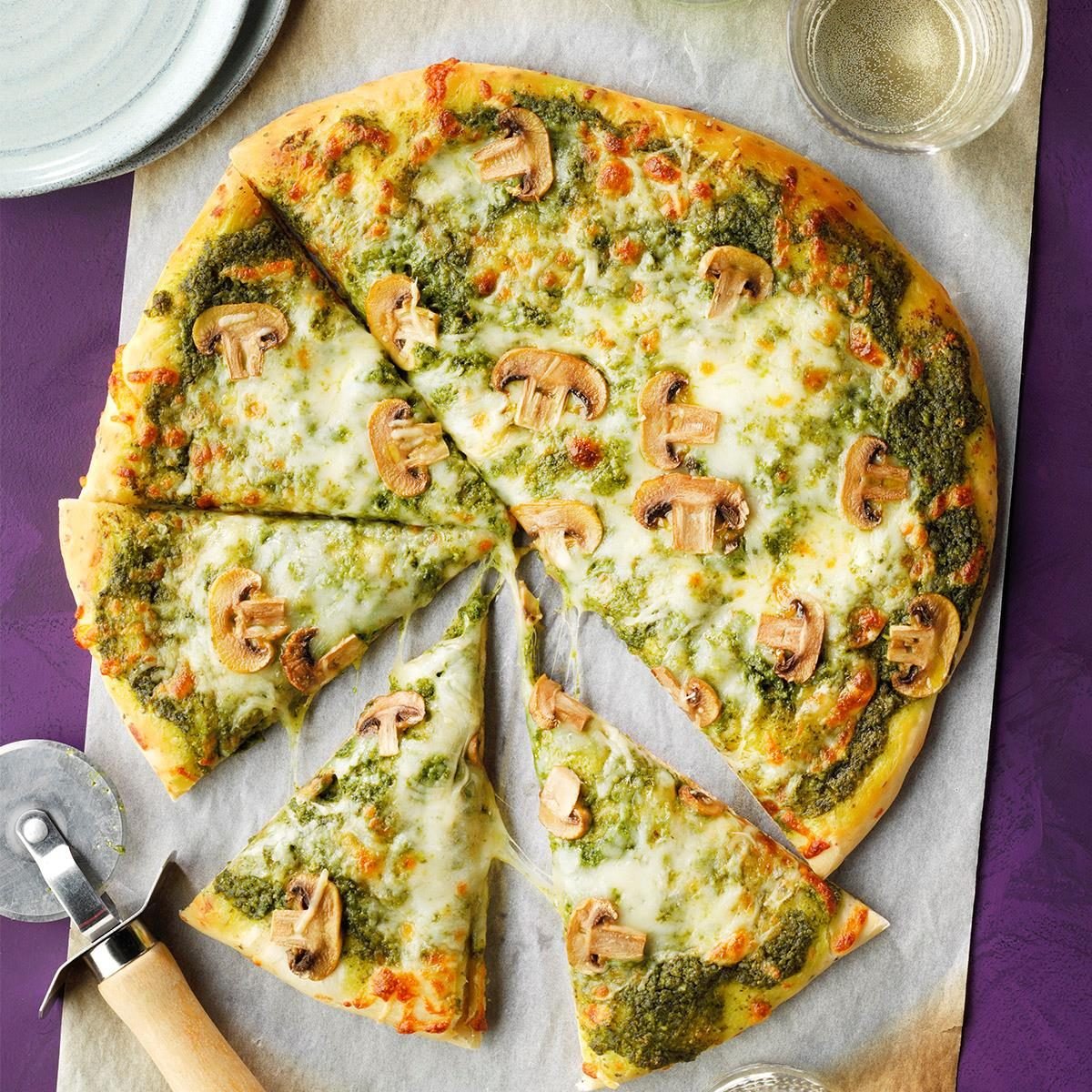 Saturday: Easy Pesto Pizza