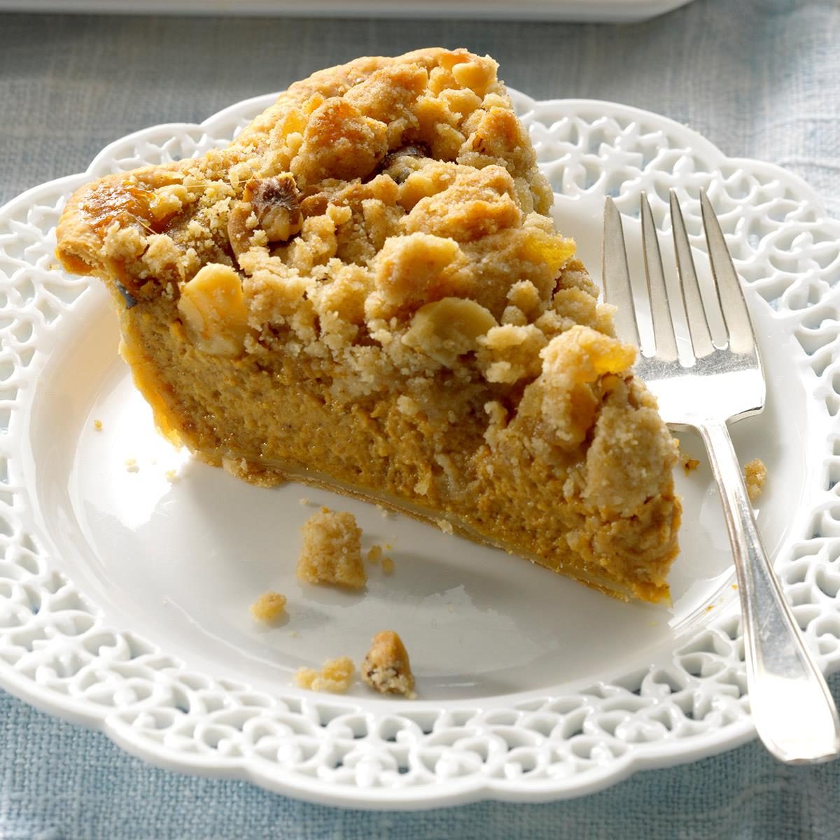 Ginger Streusel Pumpkin Pie Exps Tgcbbz17 41368 B05 10 6b 6