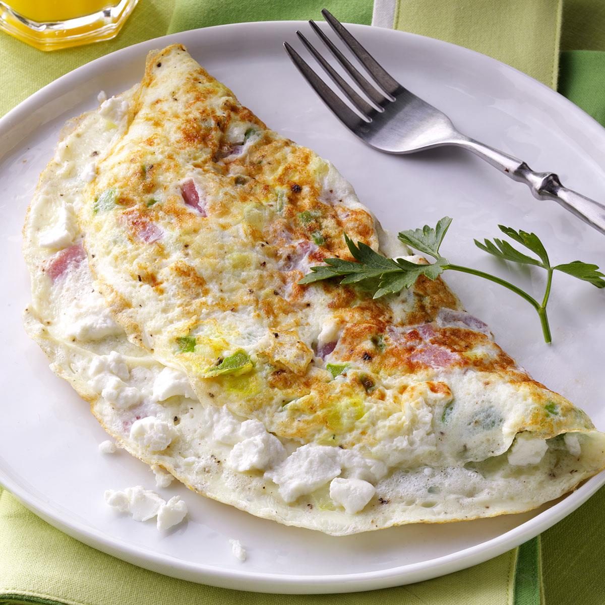 Goat Cheese Ham Omelet Exps165815 Thhcfmb11 16 2bc Rms 1