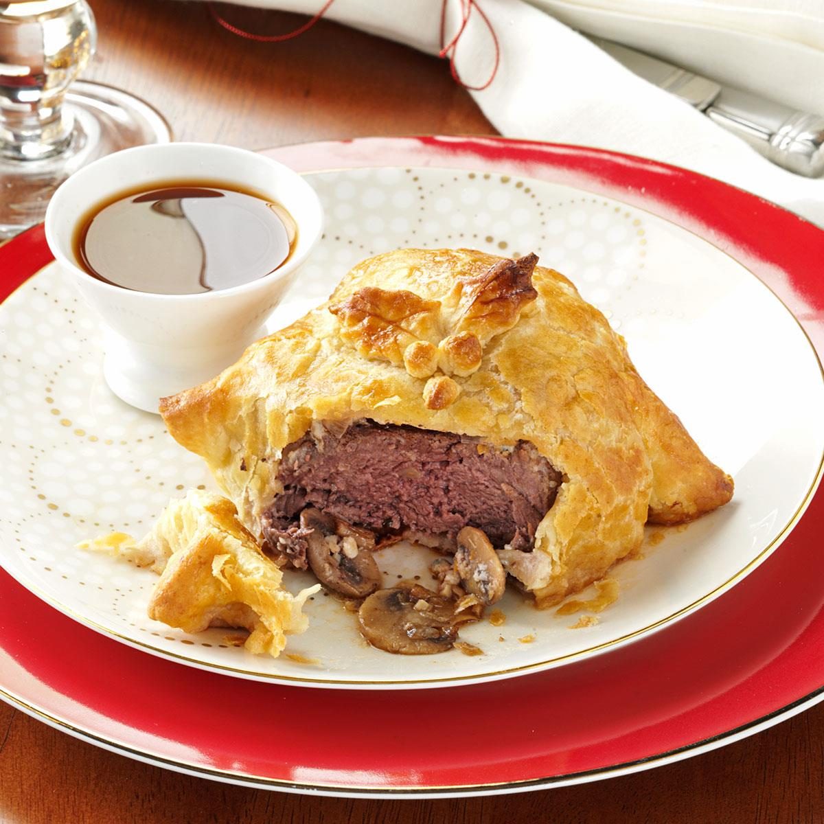 Gorgonzola Beef Wellingtons