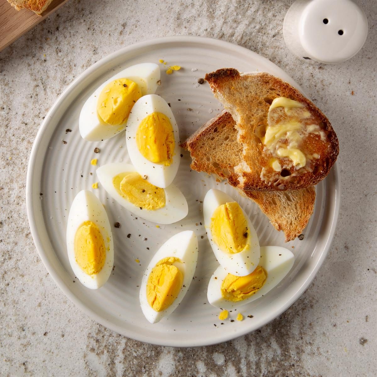 https://www.tasteofhome.com/wp-content/uploads/2018/01/Hard-Boiled-Eggs_EXPS_FT20_29222_F_0304_1.jpg?fit=700%2C1024