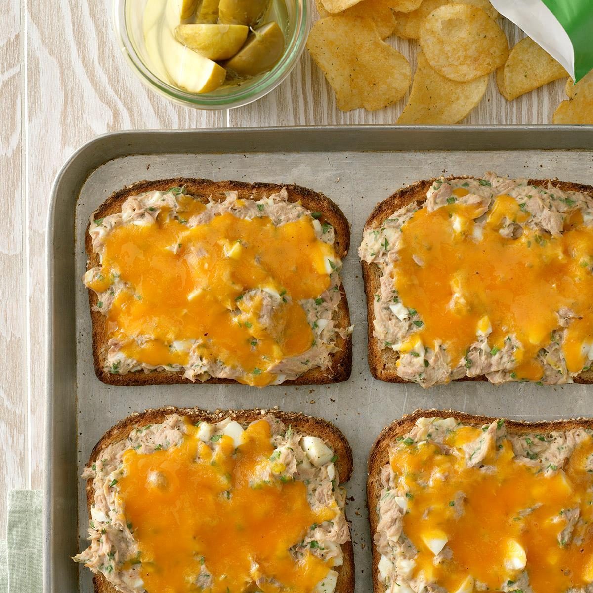 Herbed Tuna Sandwiches