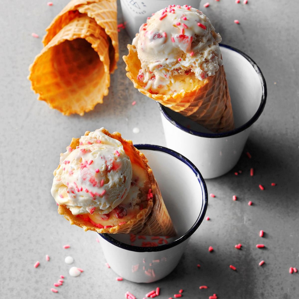 Homemade Strawberry Ice Cream