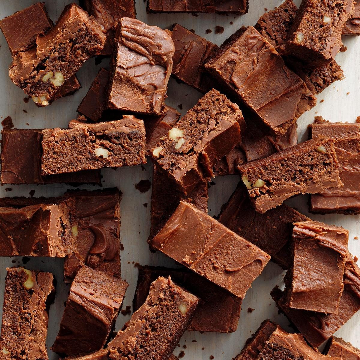 https://www.tasteofhome.com/wp-content/uploads/2018/01/Iced-Brownies_EXPS_TOHFM22_4517_E09_22_2b-12.jpg?fit=700%2C1024