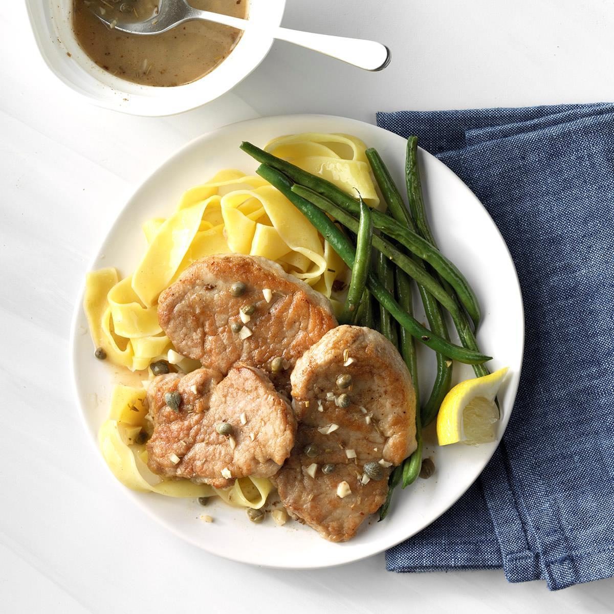 Lemon Caper Pork Medallions Exps Sdon18 31333 C06 15 4b 11